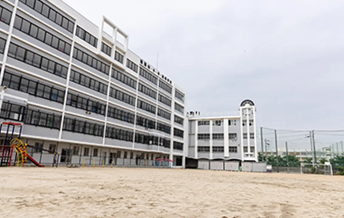 校庭