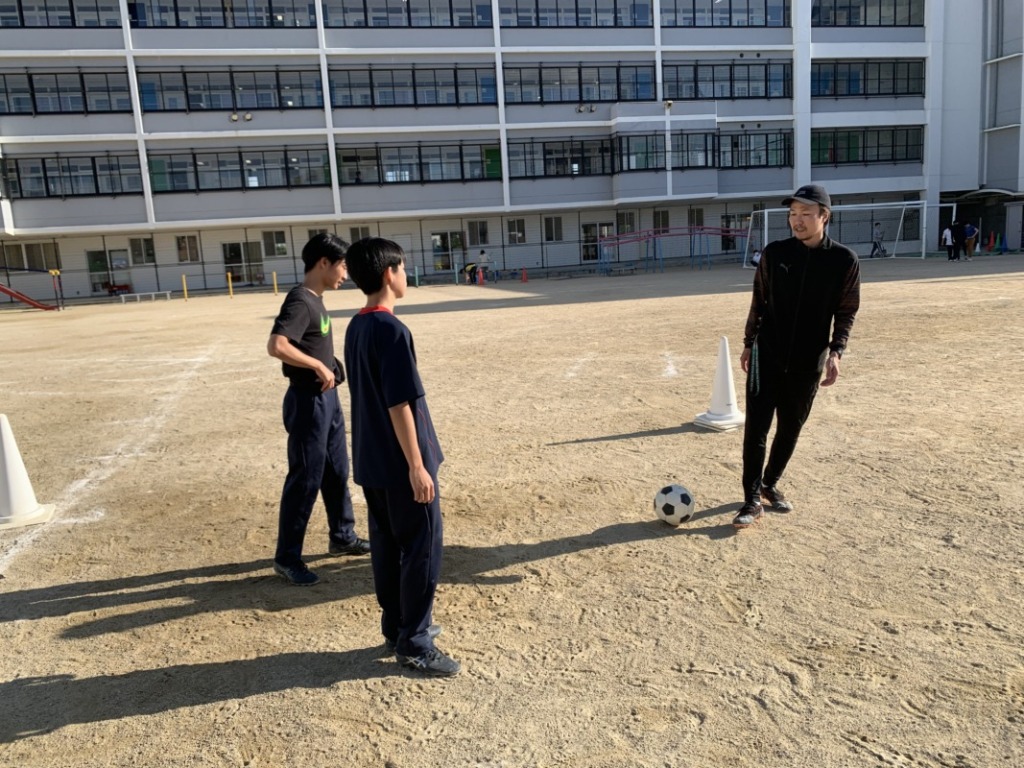 【中・高サッカー部】5.23(火）金正也コーチとの練習の様子