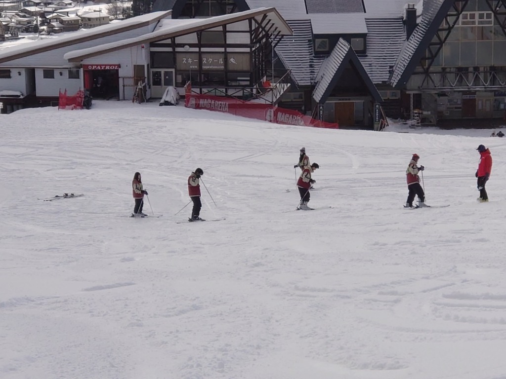 まだ慣れない生徒は昨日の復習